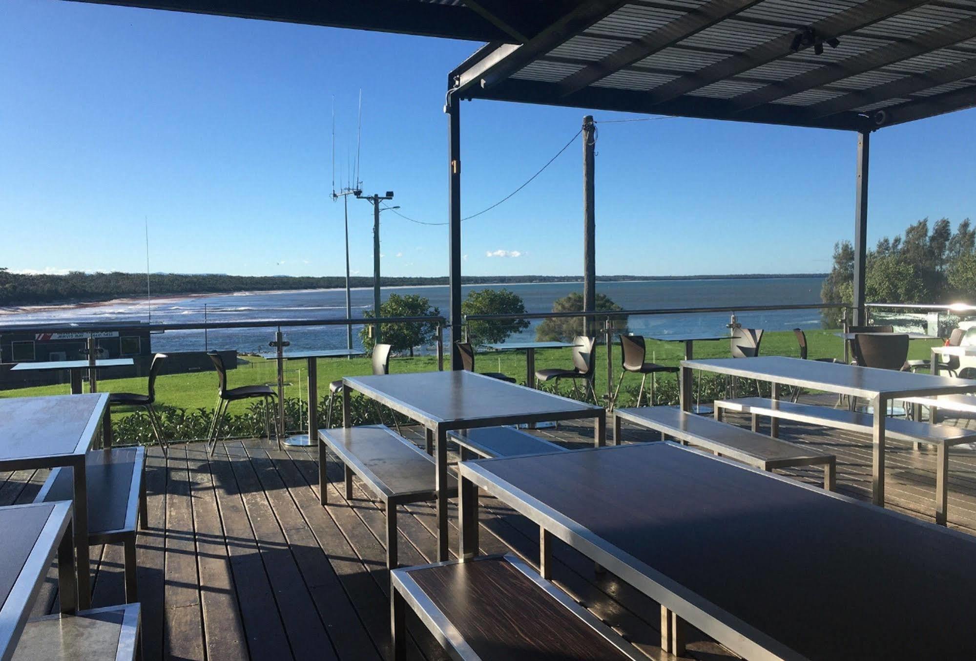 Huskisson Hotel Bagian luar foto