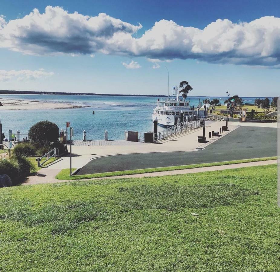 Huskisson Hotel Bagian luar foto